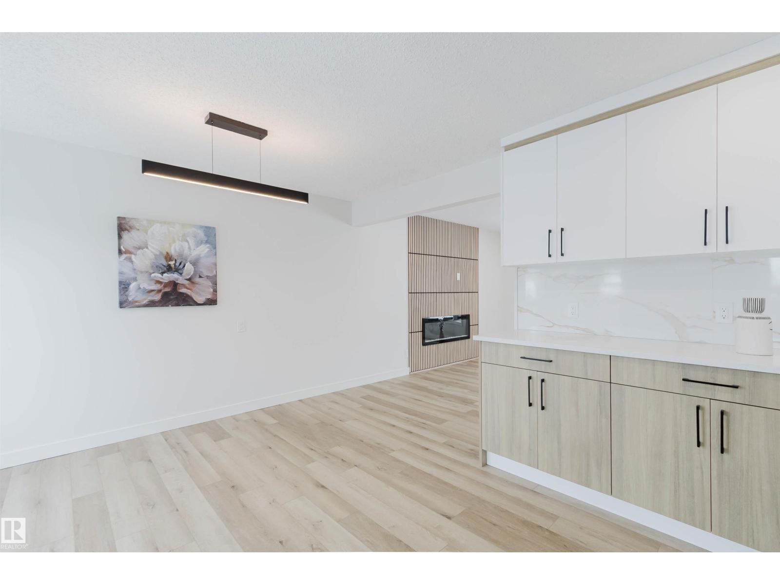 11528 42 AV NW - 12