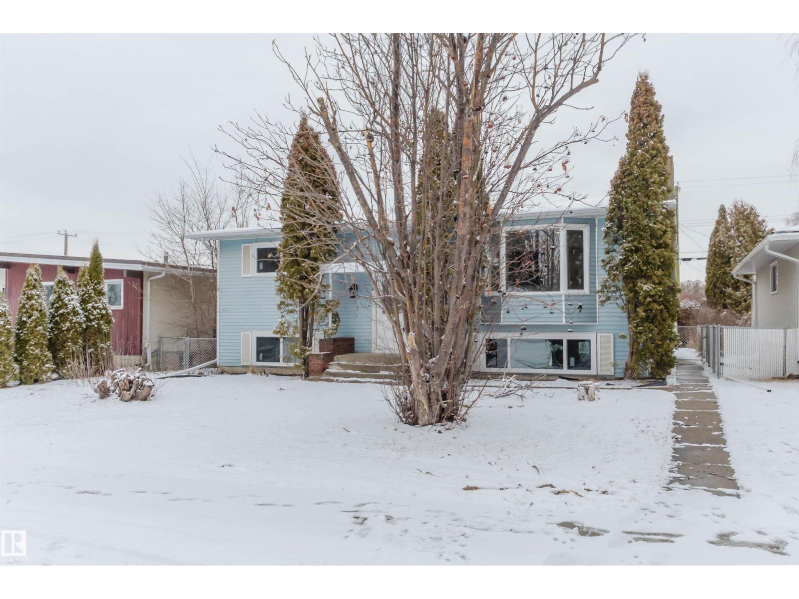 11528 42 AV NW - 44