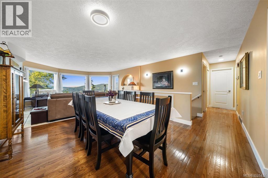 6092 Chippewa Rd - 10