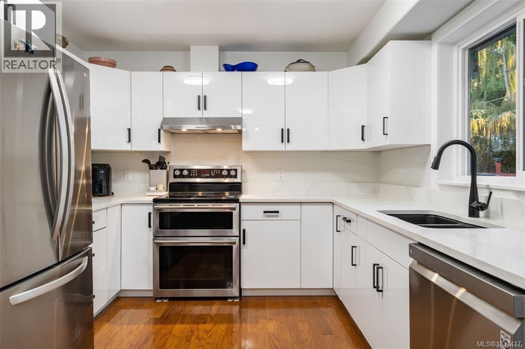 6092 Chippewa Rd - 13