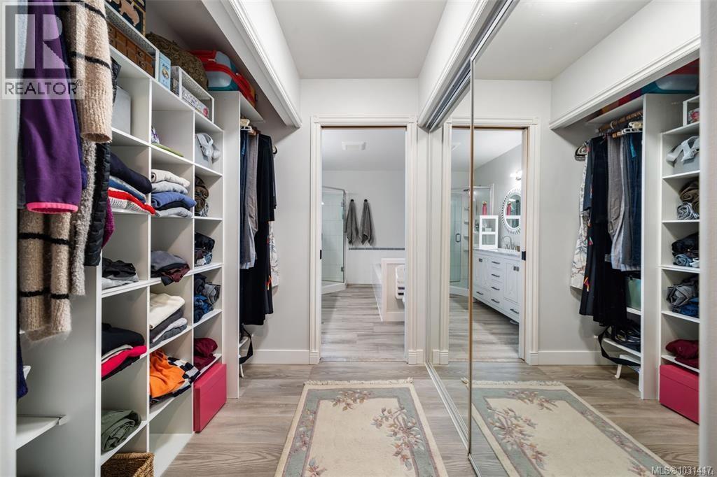 6092 Chippewa Rd - 19
