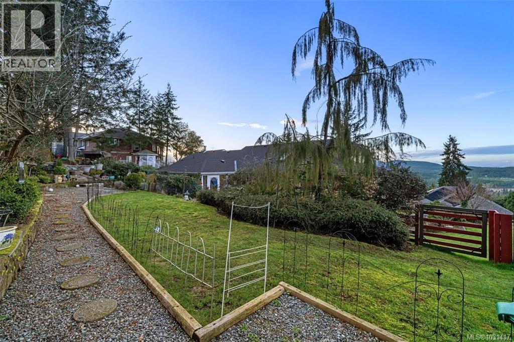 6092 Chippewa Rd - 40