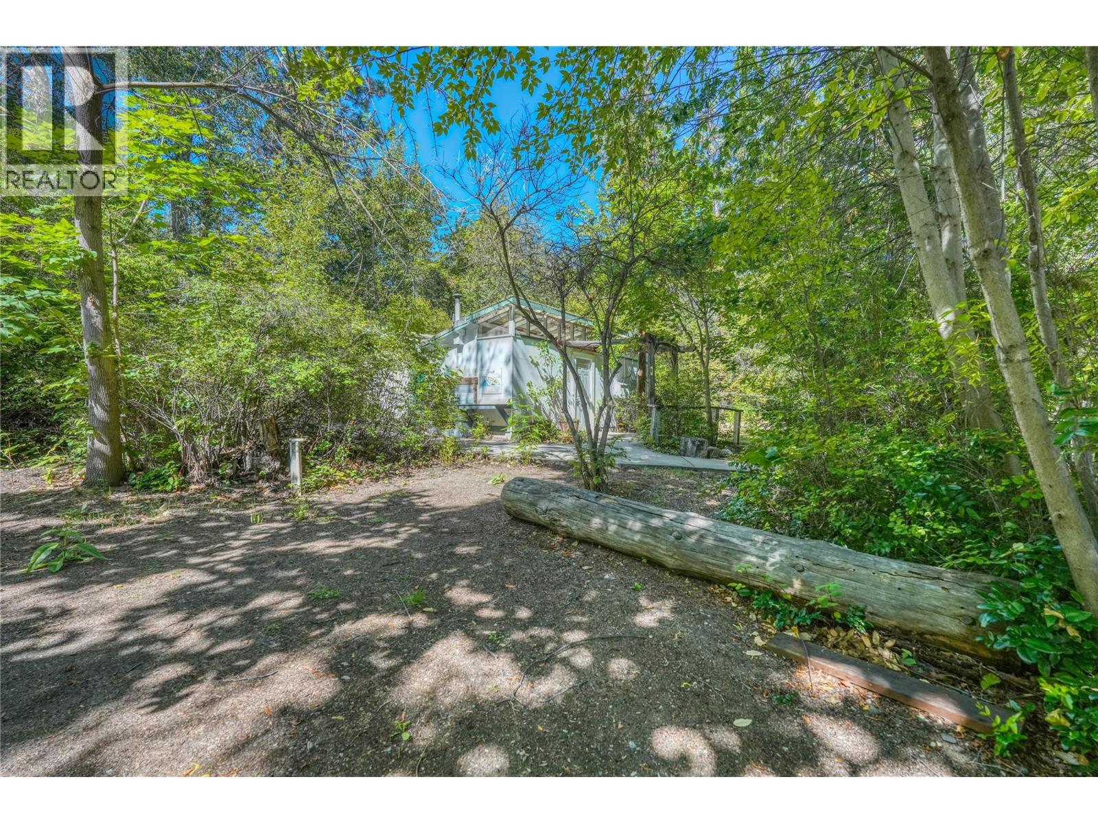 3960 Beach Avenue, Peachland