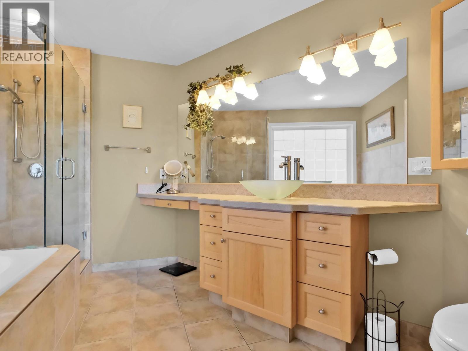 695 Pineview Road Unit# 102, Penticton