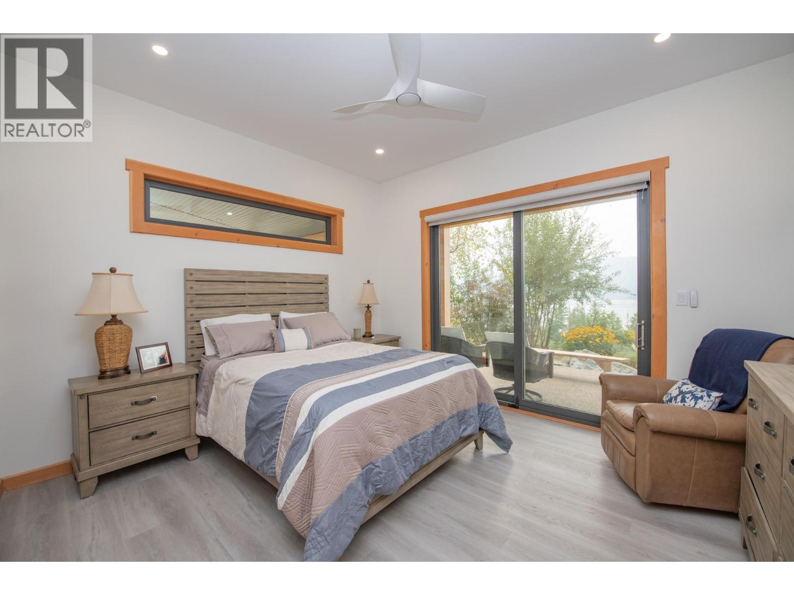 7500 Lonneke Trail, Anglemont