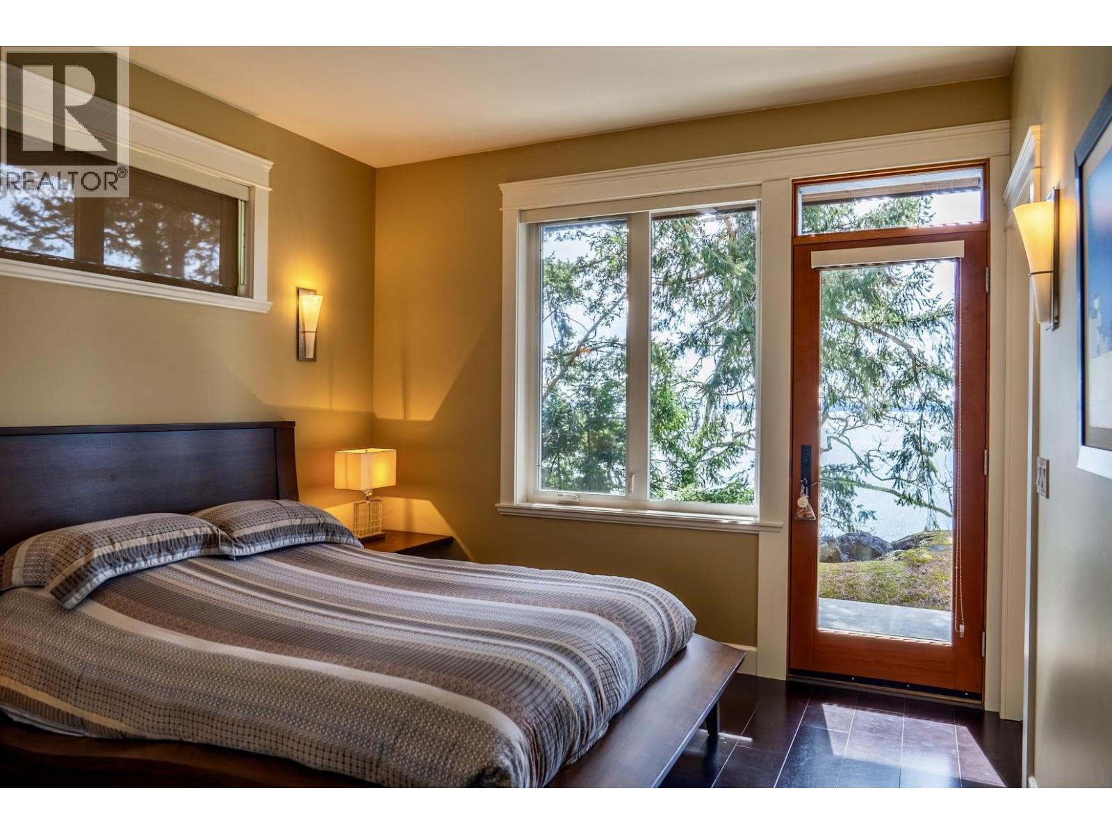 1369 MACKINNON ROAD, Pender Island