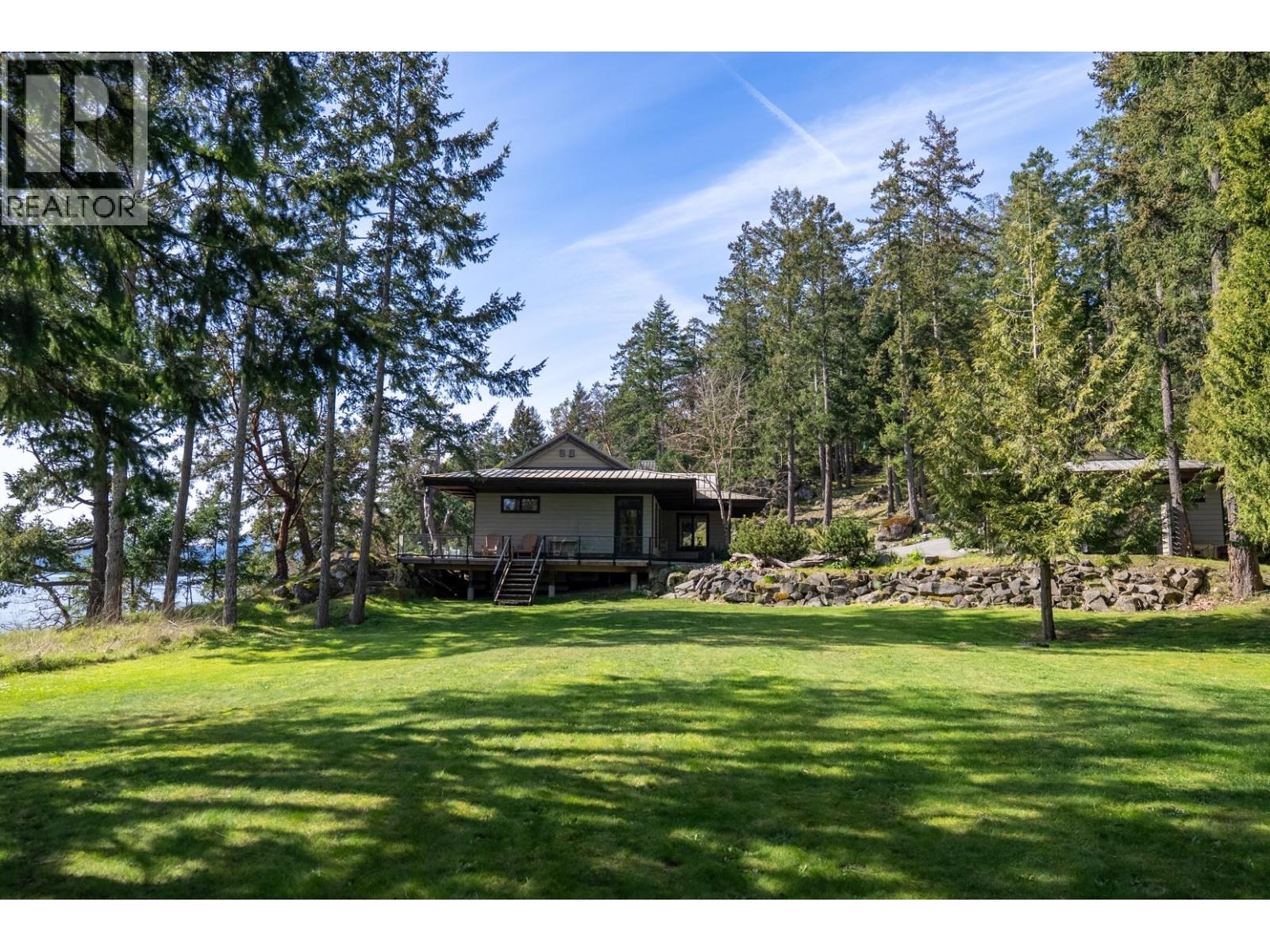 1369 MACKINNON ROAD, Pender Island