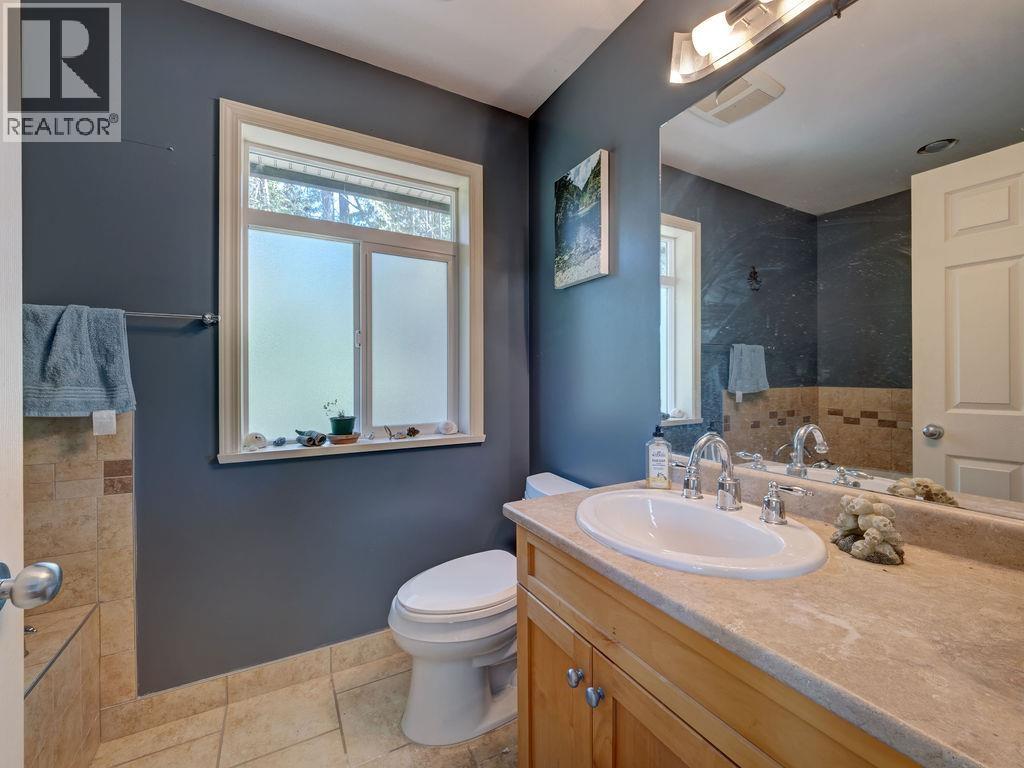 5886 SANDY HOOK ROAD, Sechelt