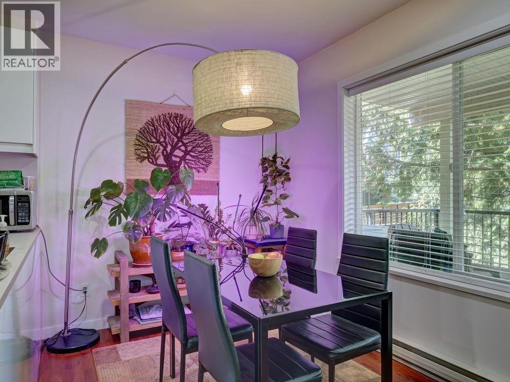 5886 SANDY HOOK ROAD, Sechelt