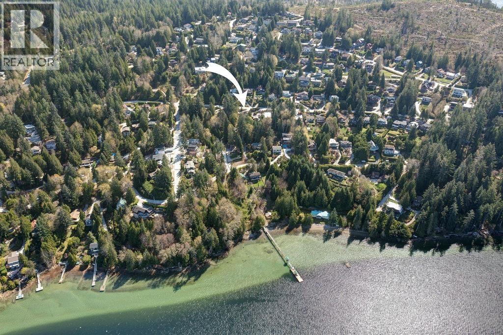 5886 SANDY HOOK ROAD, Sechelt