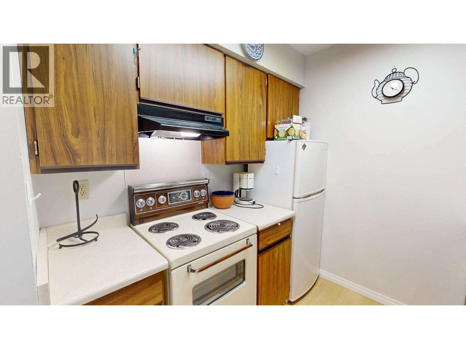 #202B 1335 ALPINE DRIVE - 4