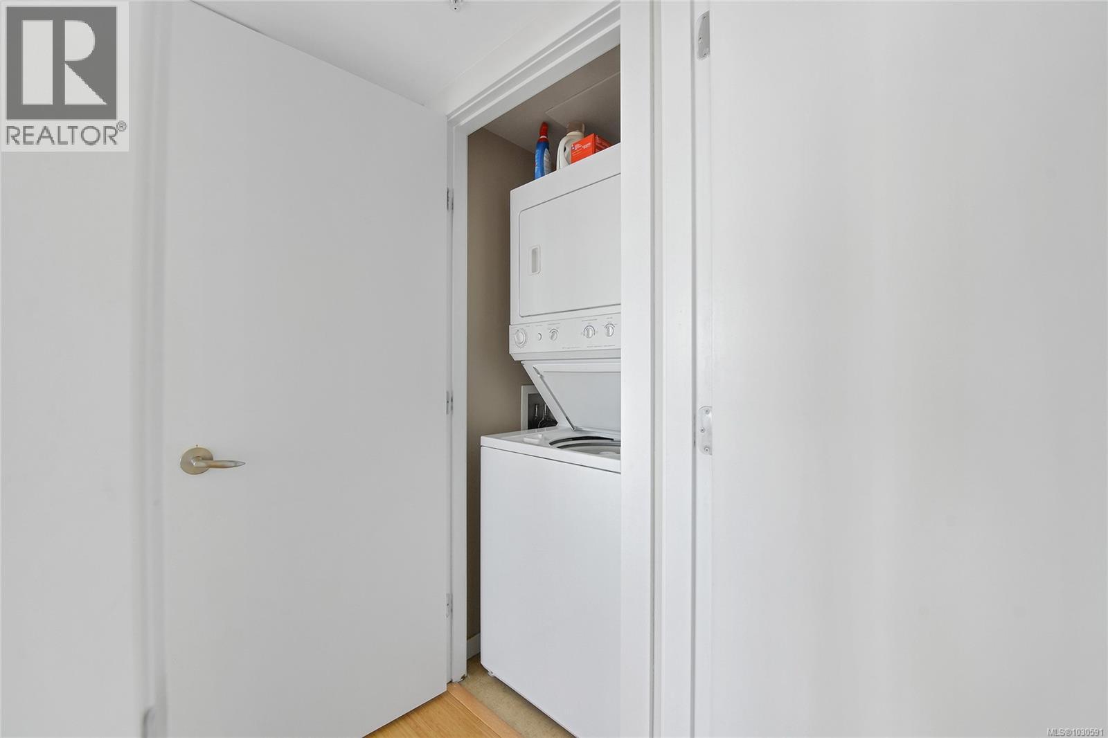 #1903 751 Fairfield Rd - 21