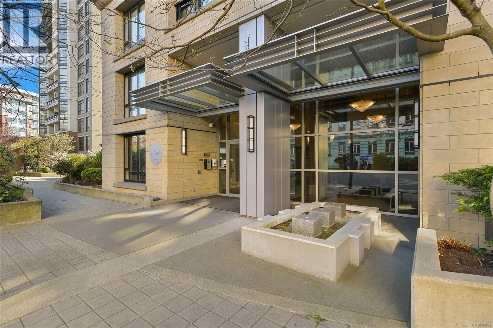 1903 751 Fairfield Rd, Victoria