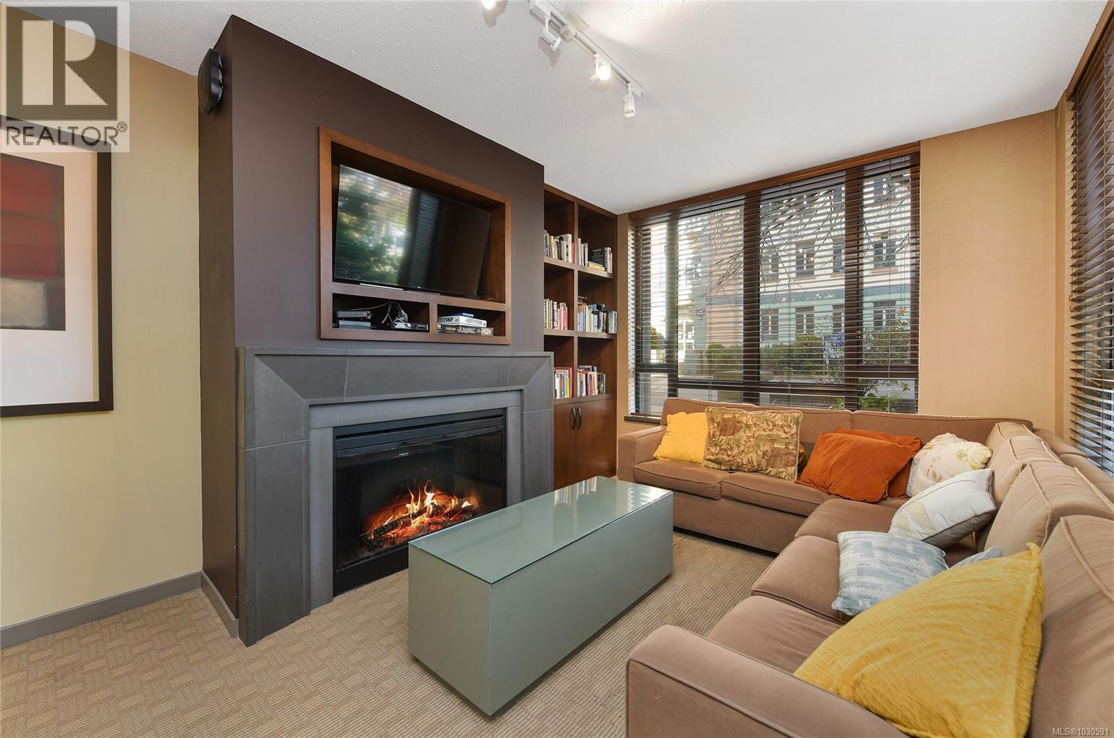 1903 751 Fairfield Rd, Victoria