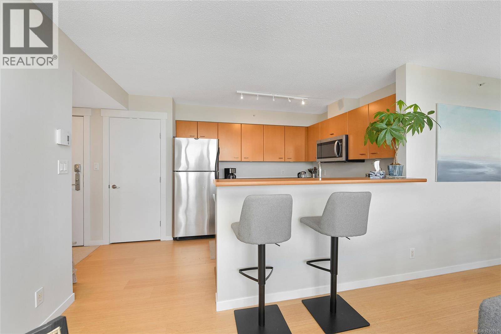 1903 751 Fairfield Rd, Victoria