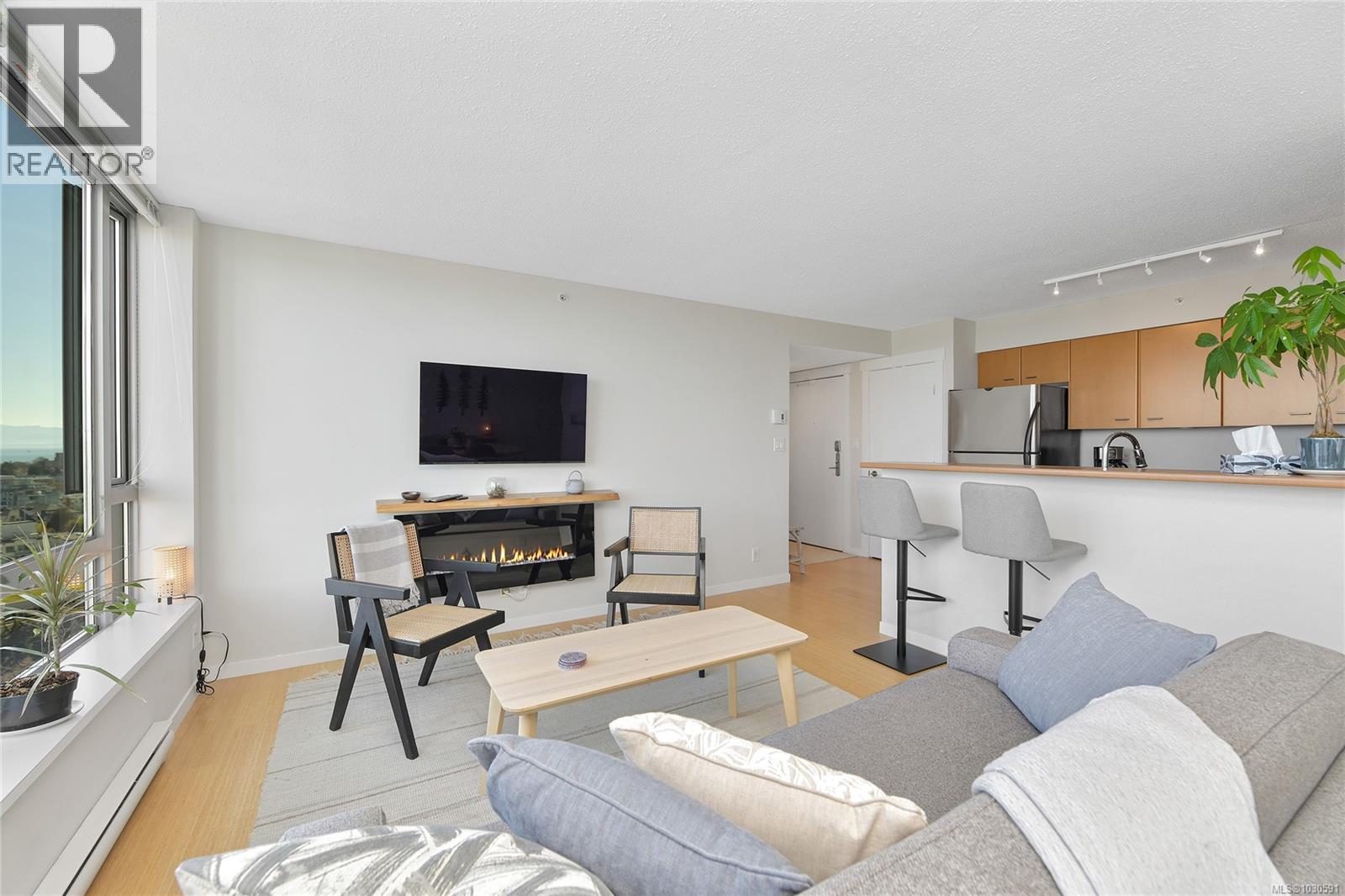 1903 751 Fairfield Rd, Victoria