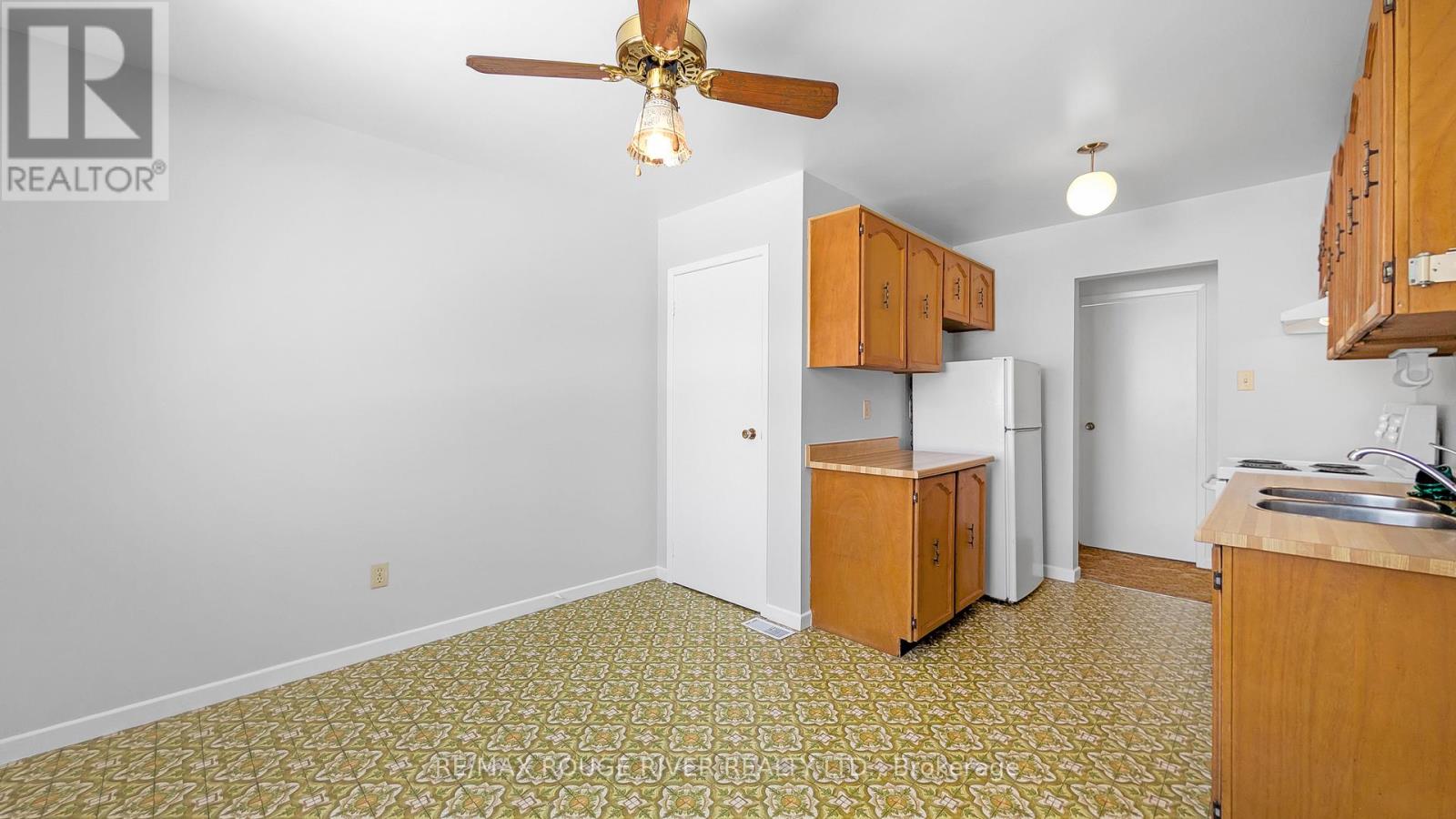 20 COYLE CRESCENT - 19