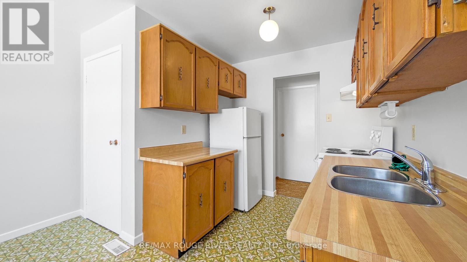 20 COYLE CRESCENT - 20