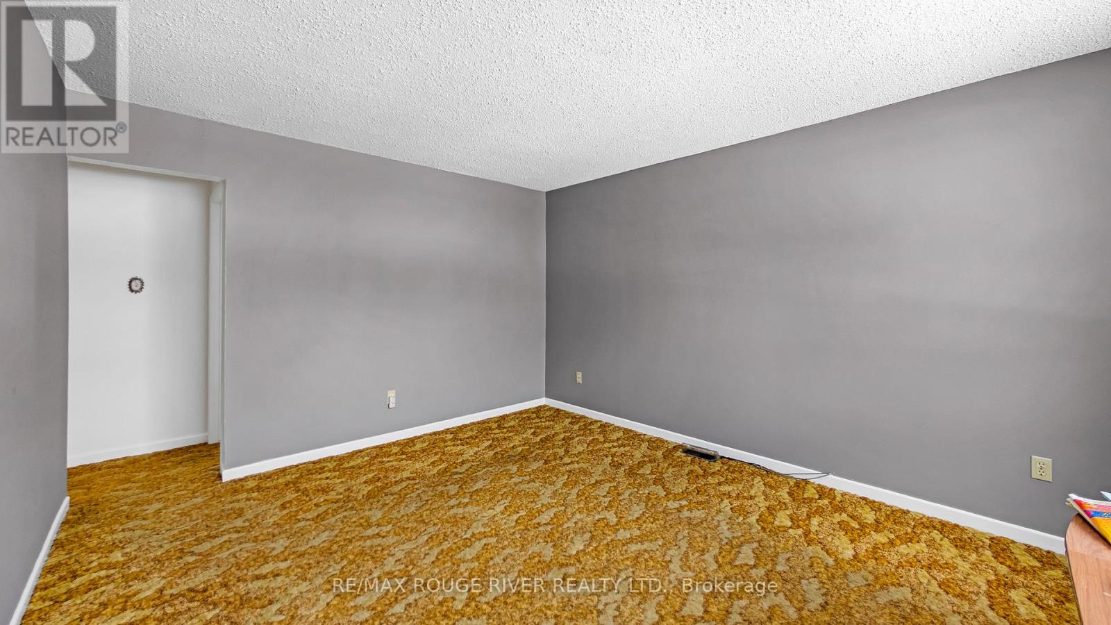 20 COYLE CRESCENT - 5