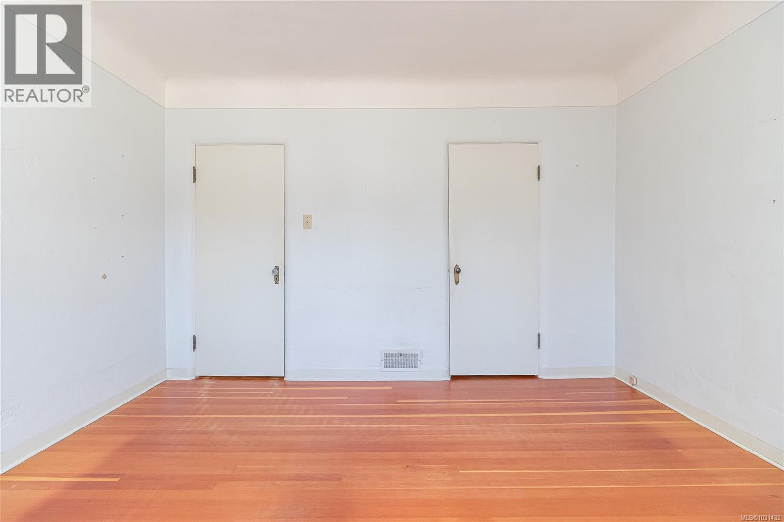  1030 Falkland Road, Oak Bay