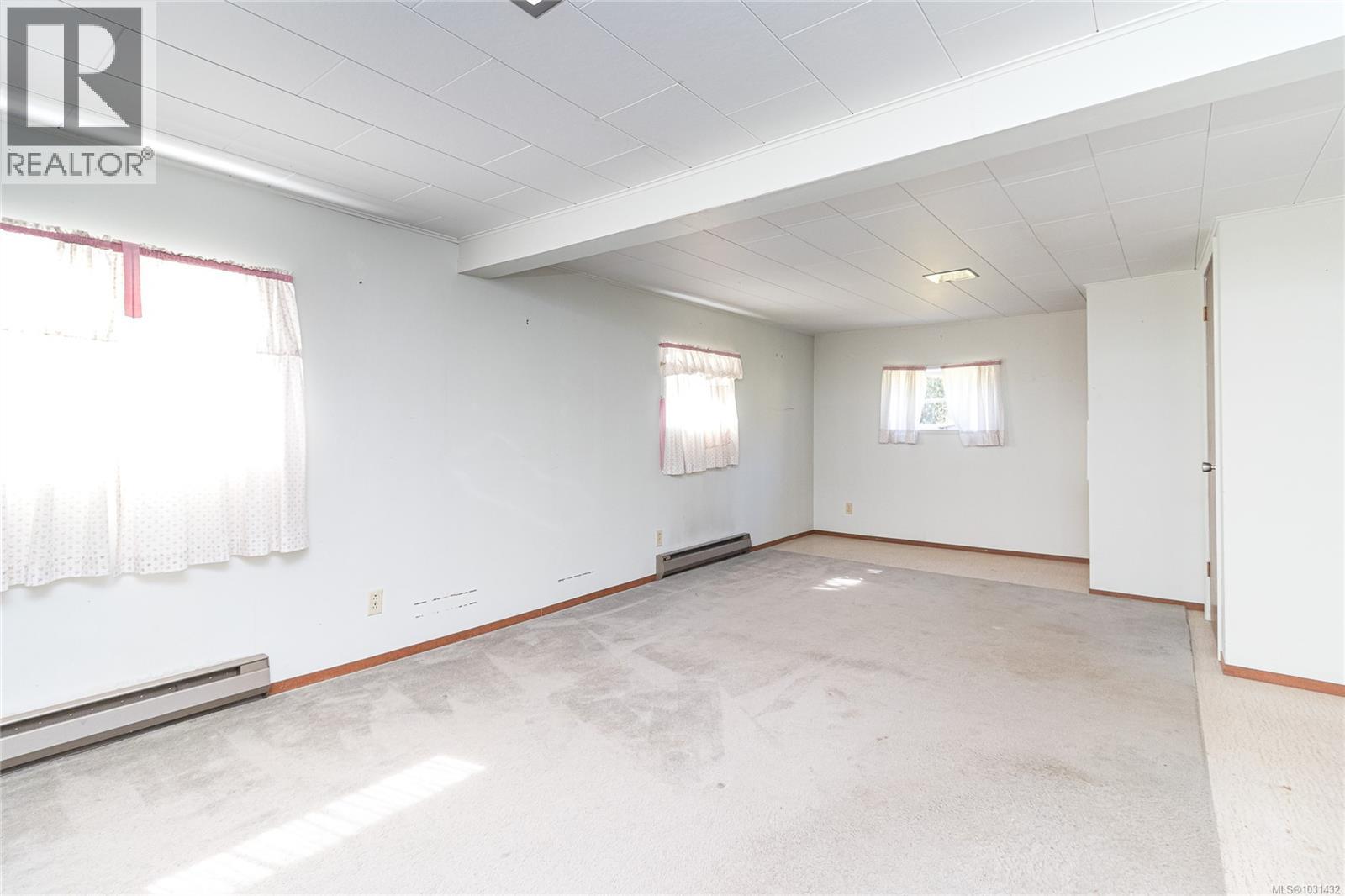  1030 Falkland Road, Oak Bay