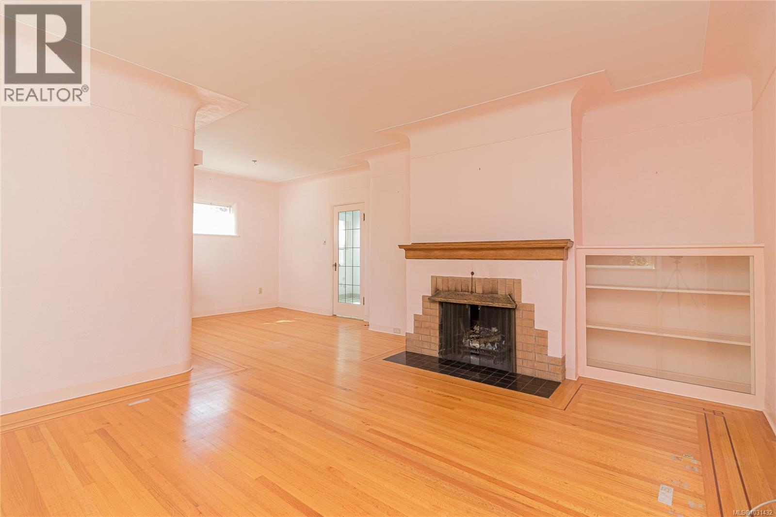  1030 Falkland Road, Oak Bay