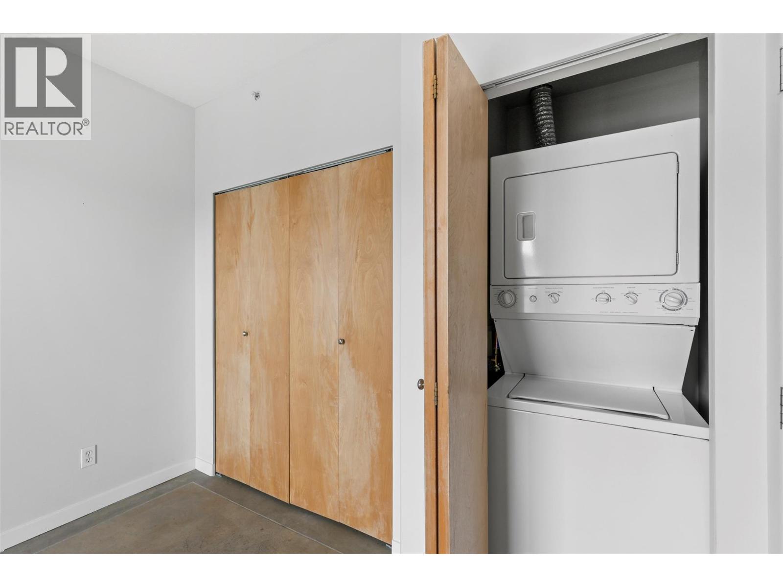 #702 619 VICTORIA STREET - 16