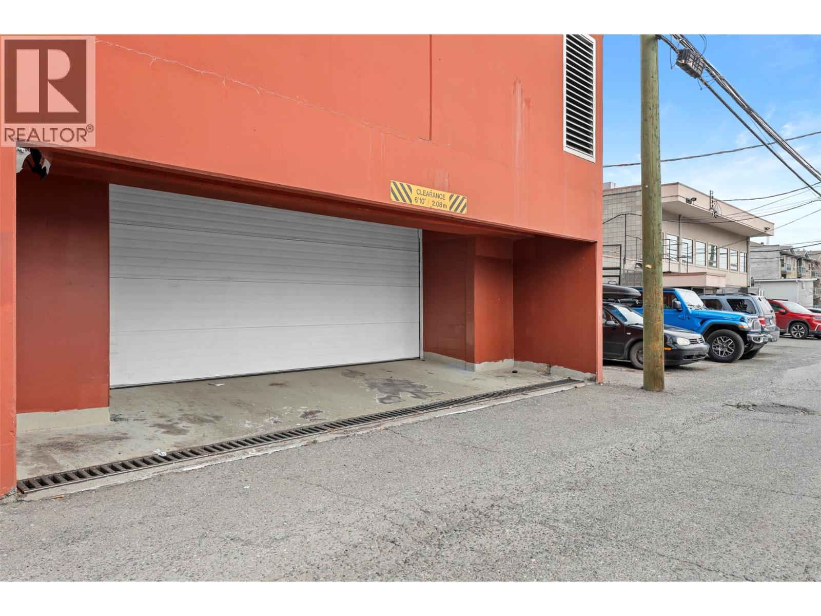 #702 619 VICTORIA STREET - 22