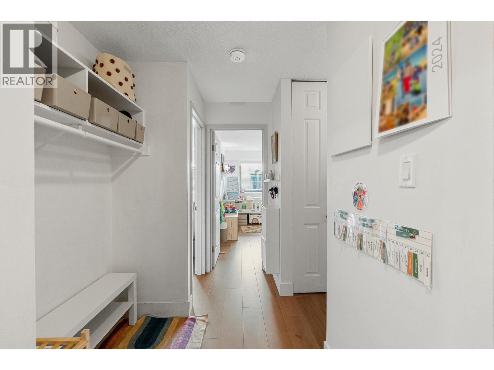 105 175 E 5TH STREET, North Vancouver