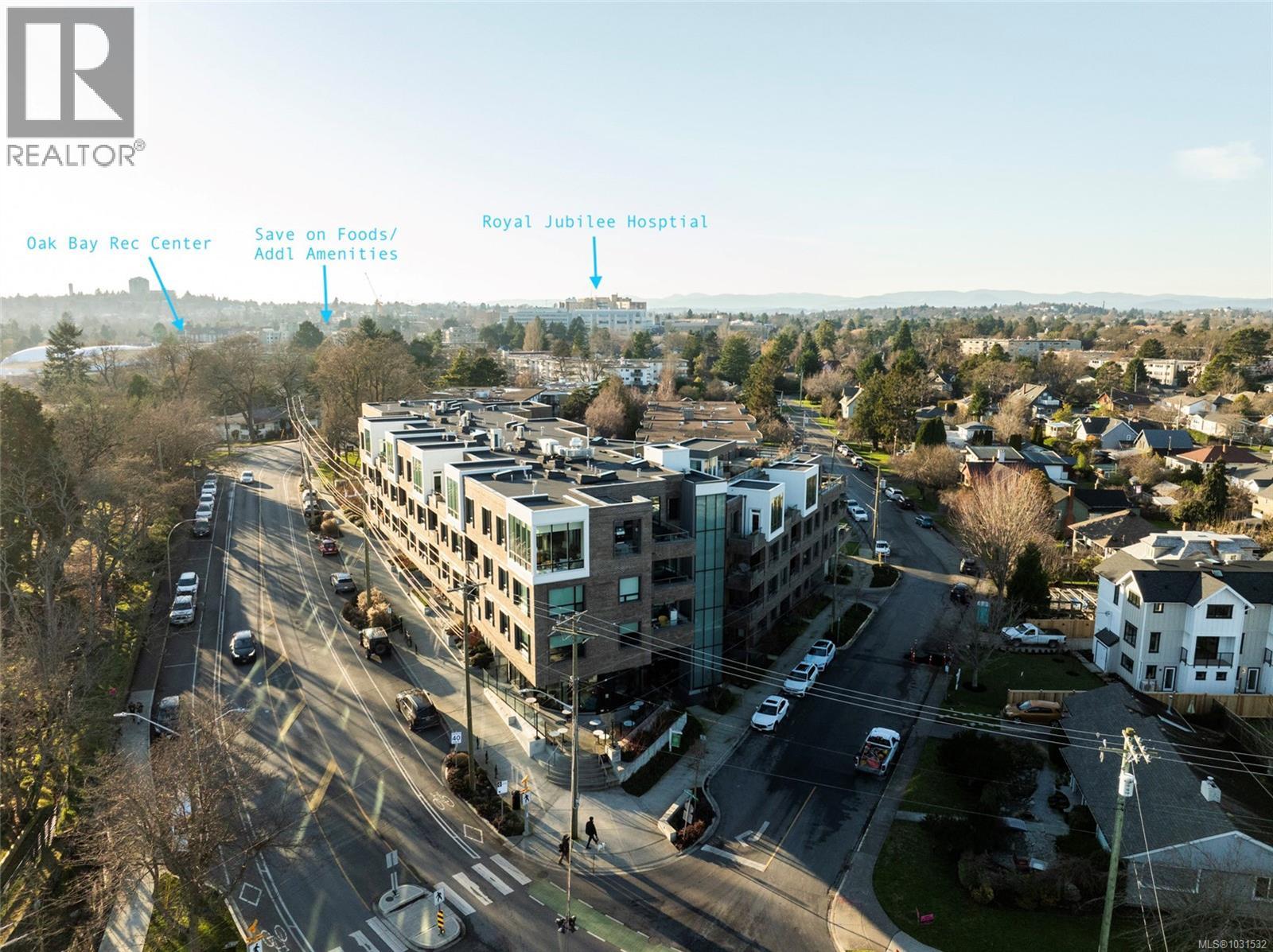 PH5 2285 Bowker Avenue, Oak Bay