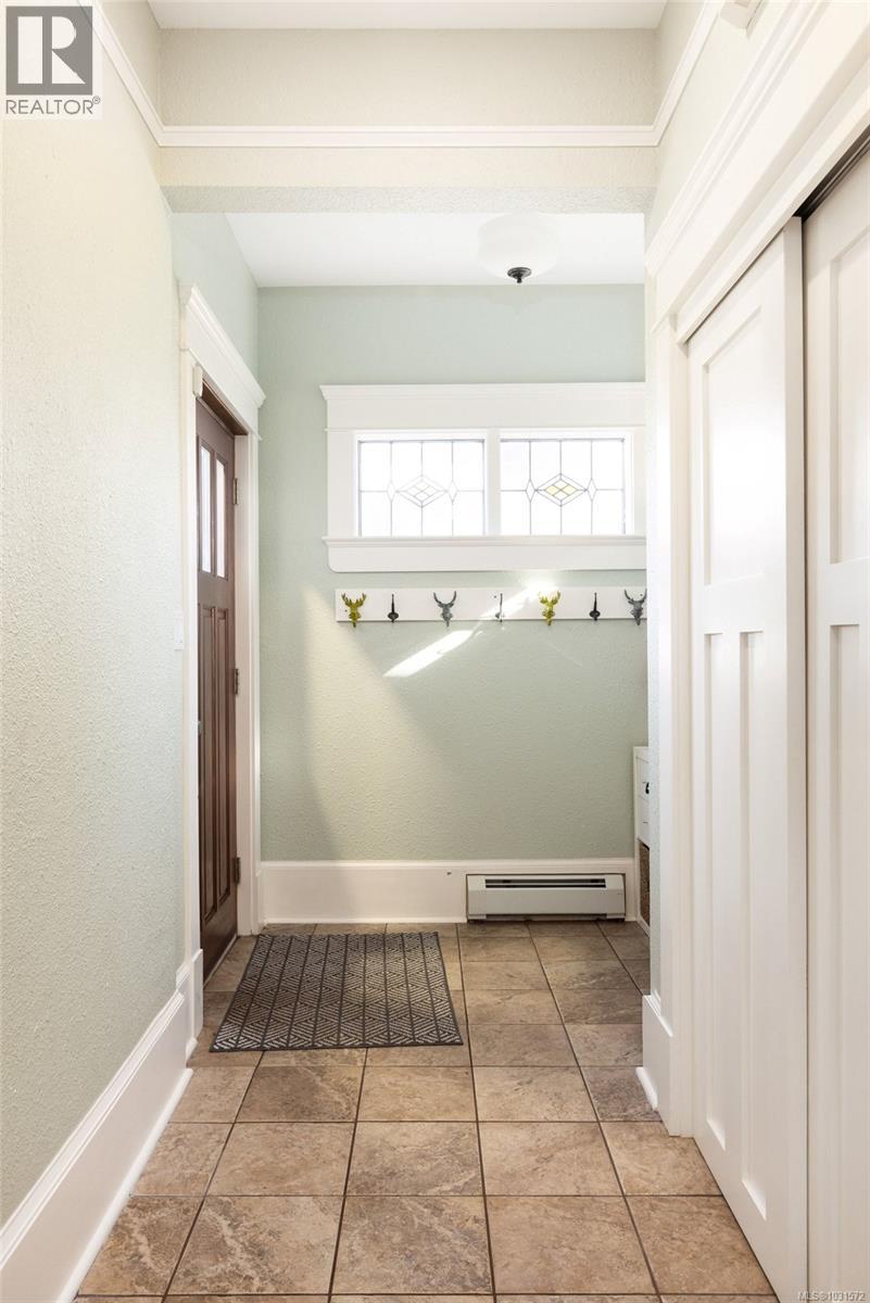 2231 Windsor Rd, Oak Bay