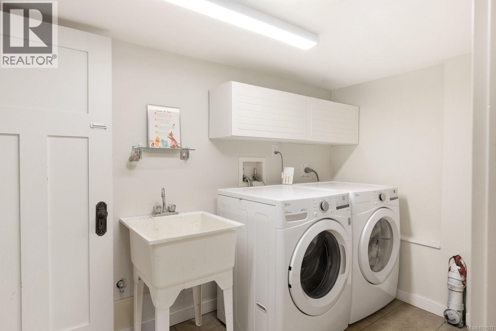 2231 Windsor Rd, Oak Bay