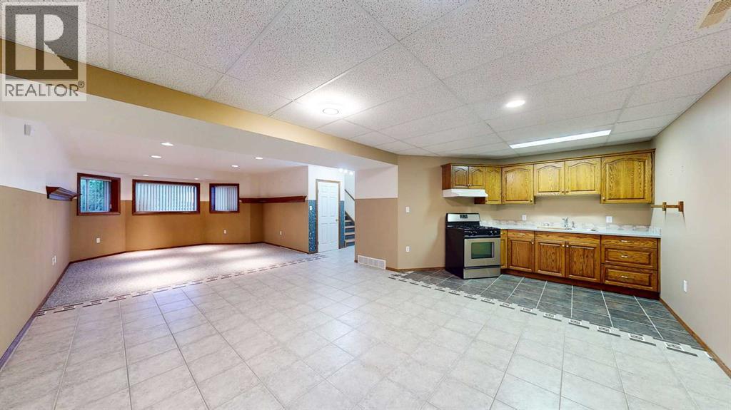 
          2288 7 Avenue Northeast
            <br/>
            <span>Medicine Hat</span>
            , 
            <span>AB</span>
             <span>T1C1K5</span>
         - Photo 26