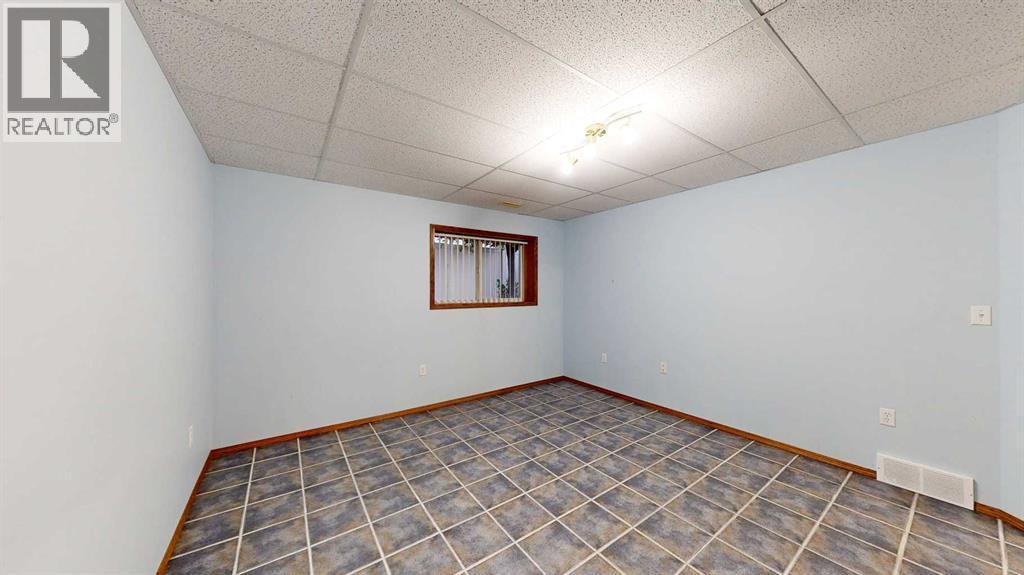 
          2288 7 Avenue Northeast
            <br/>
            <span>Medicine Hat</span>
            , 
            <span>AB</span>
             <span>T1C1K5</span>
         - Photo 32