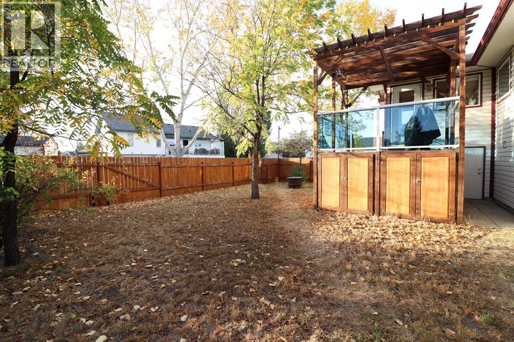 
          2288 7 Avenue Northeast
            <br/>
            <span>Medicine Hat</span>
            , 
            <span>AB</span>
             <span>T1C1K5</span>
         - Photo 48