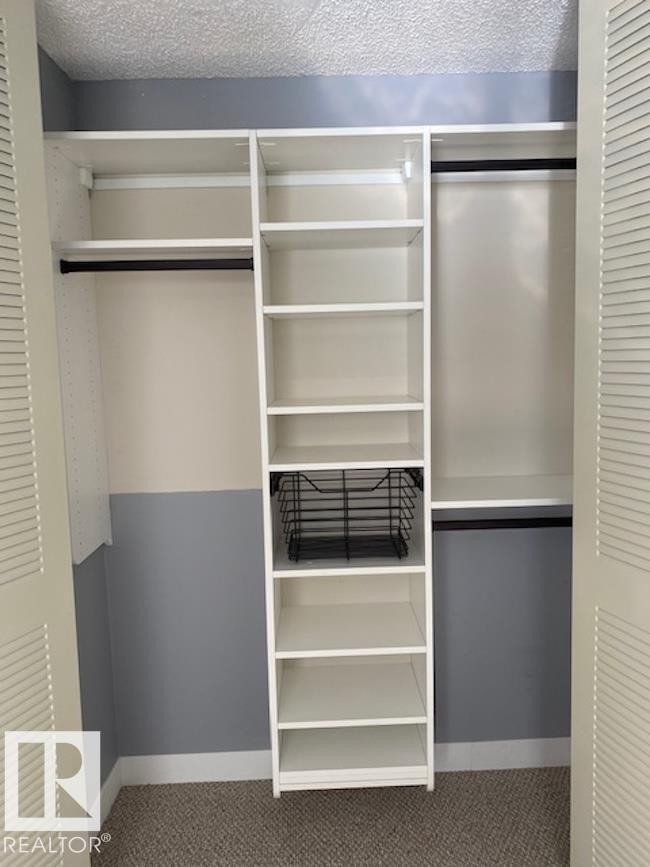 #Main 4907 32 AV NW, Edmonton