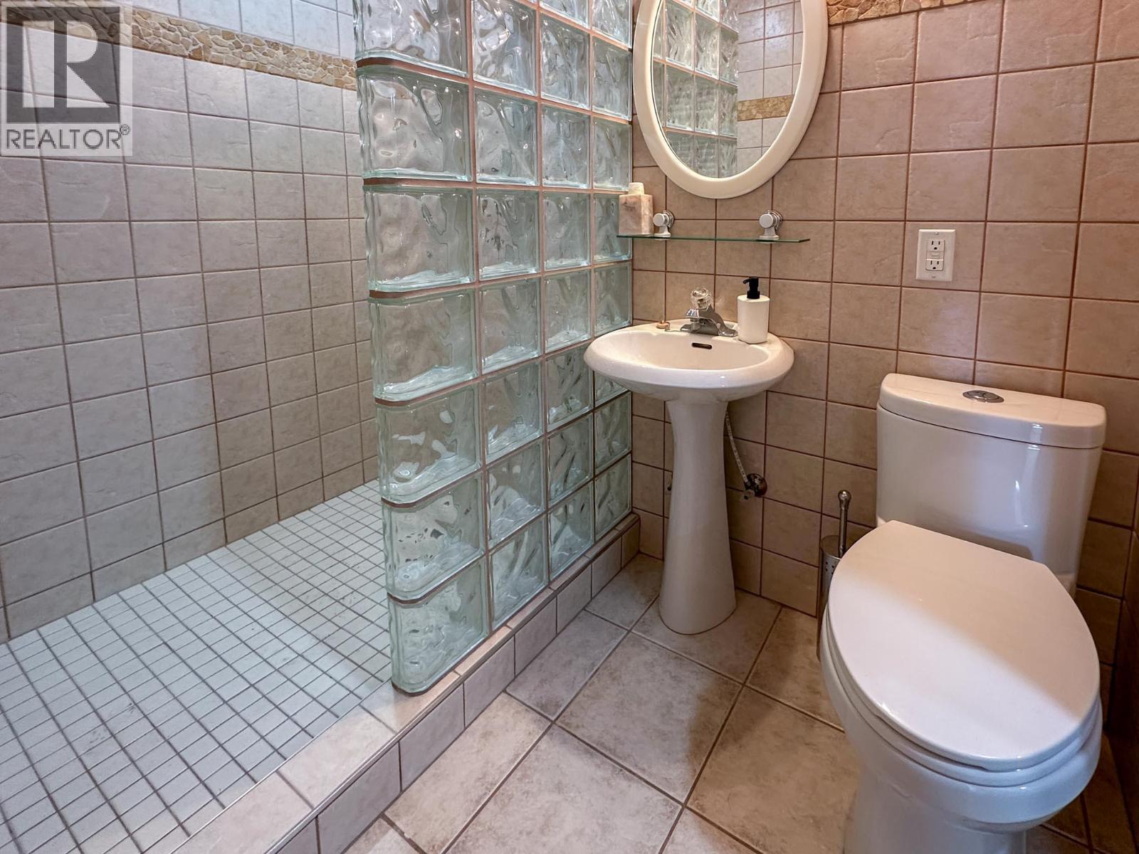 8137 SINKUT LAKE ROAD - 26