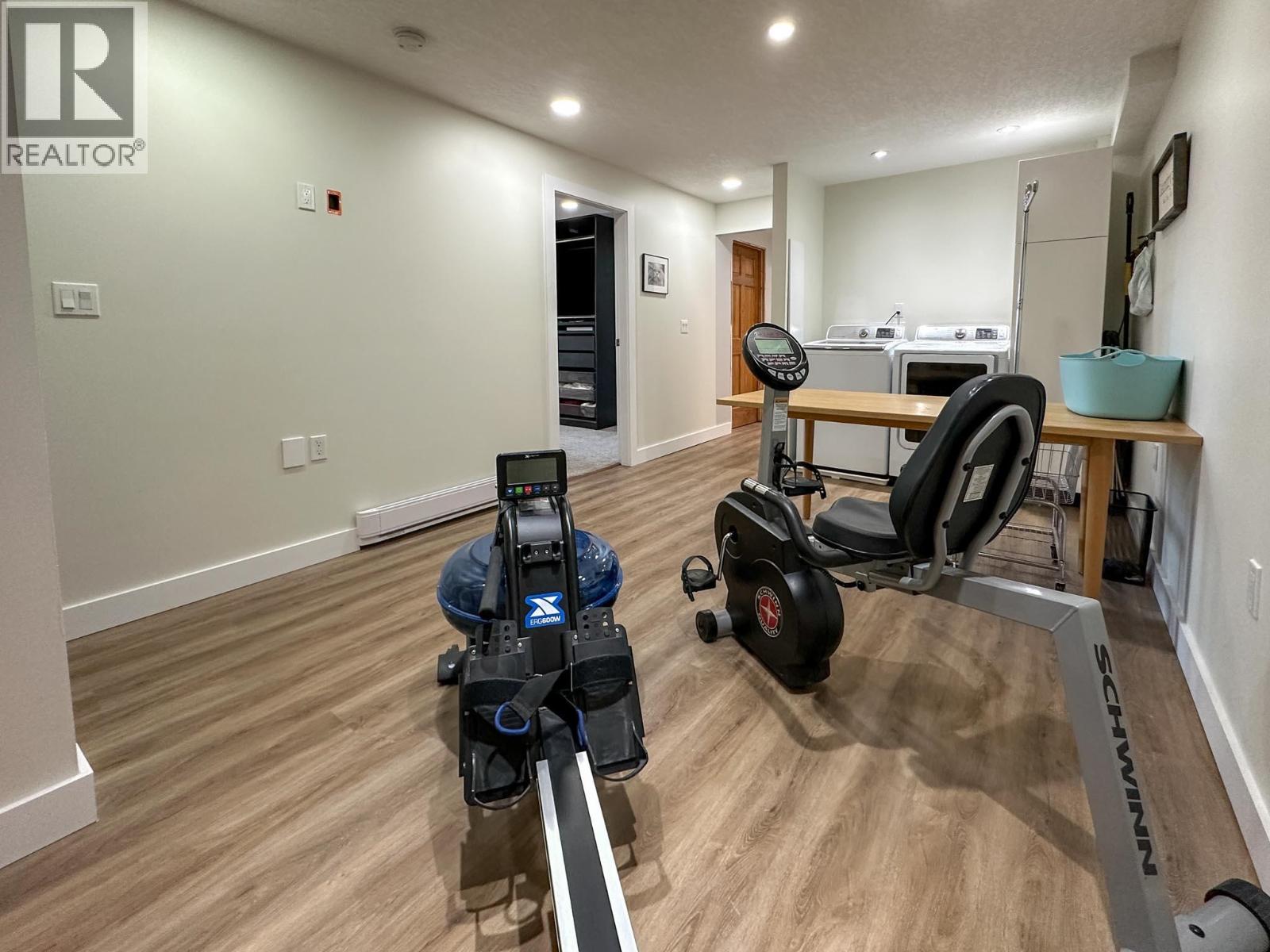 8137 SINKUT LAKE ROAD - 35