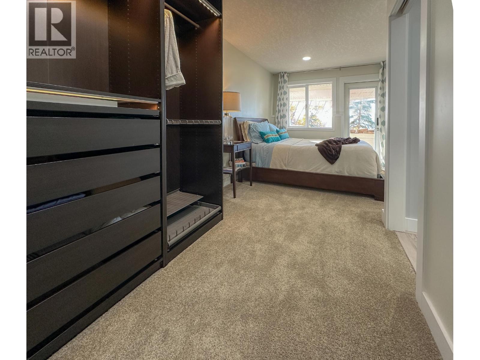 8137 SINKUT LAKE ROAD - 38