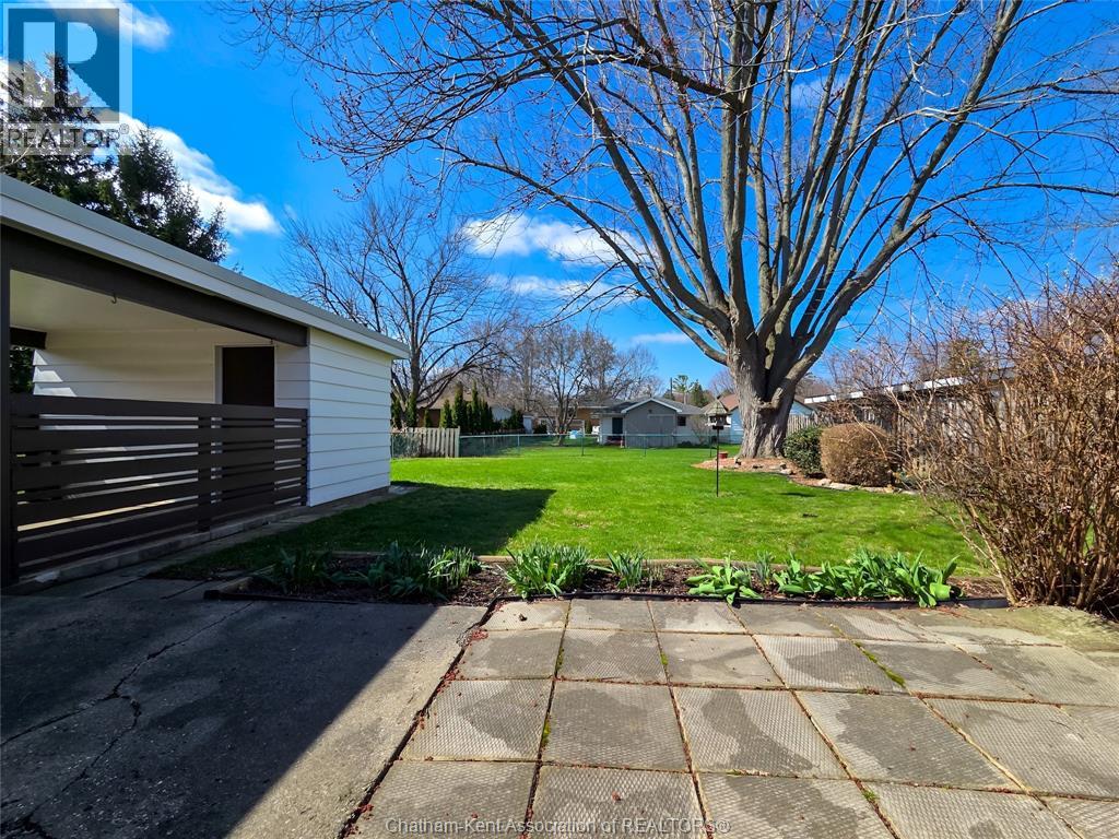 64 COVERDALE STREET North - 3