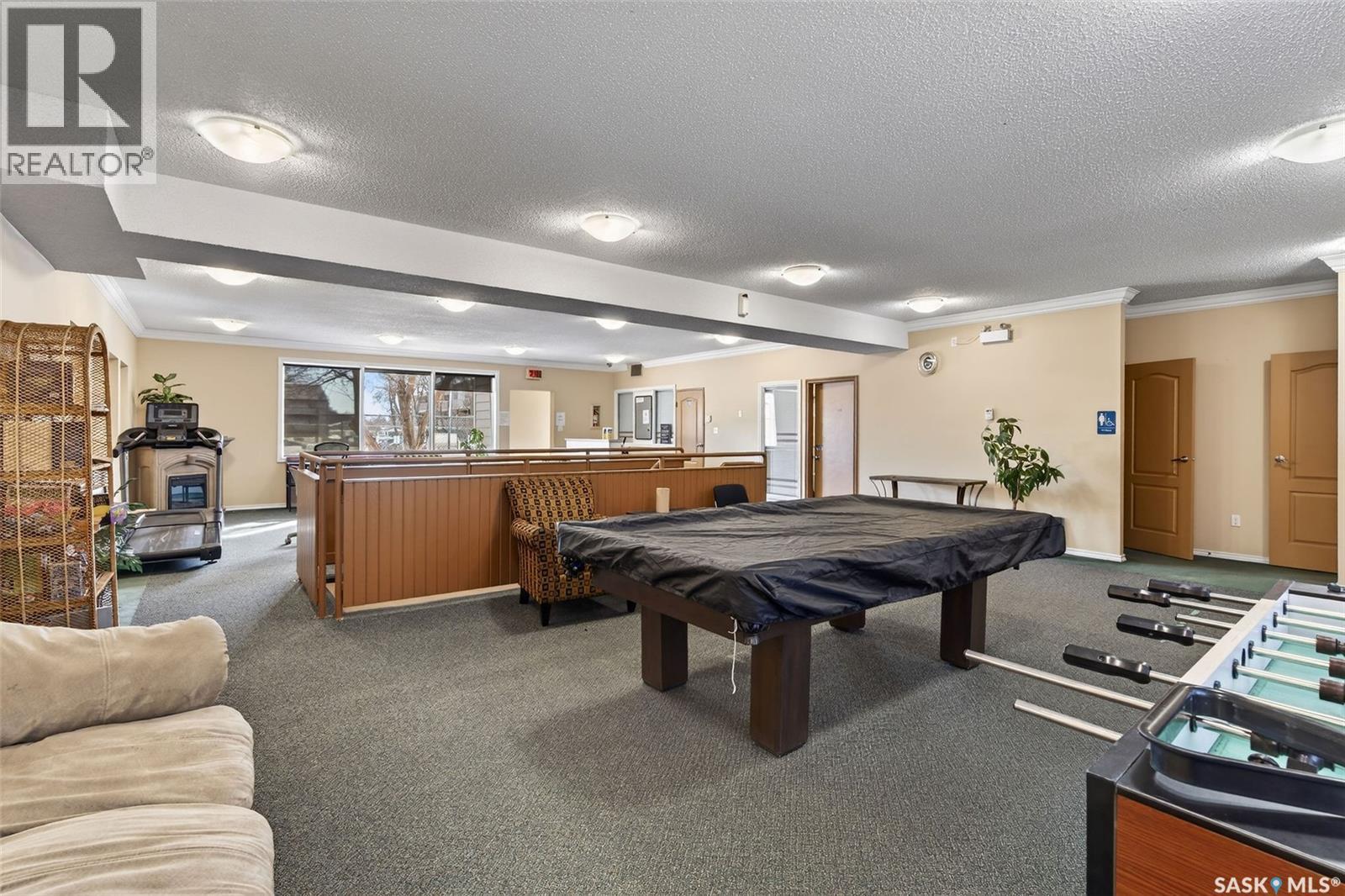 #105H 1121 MCKERCHER DRIVE - 34