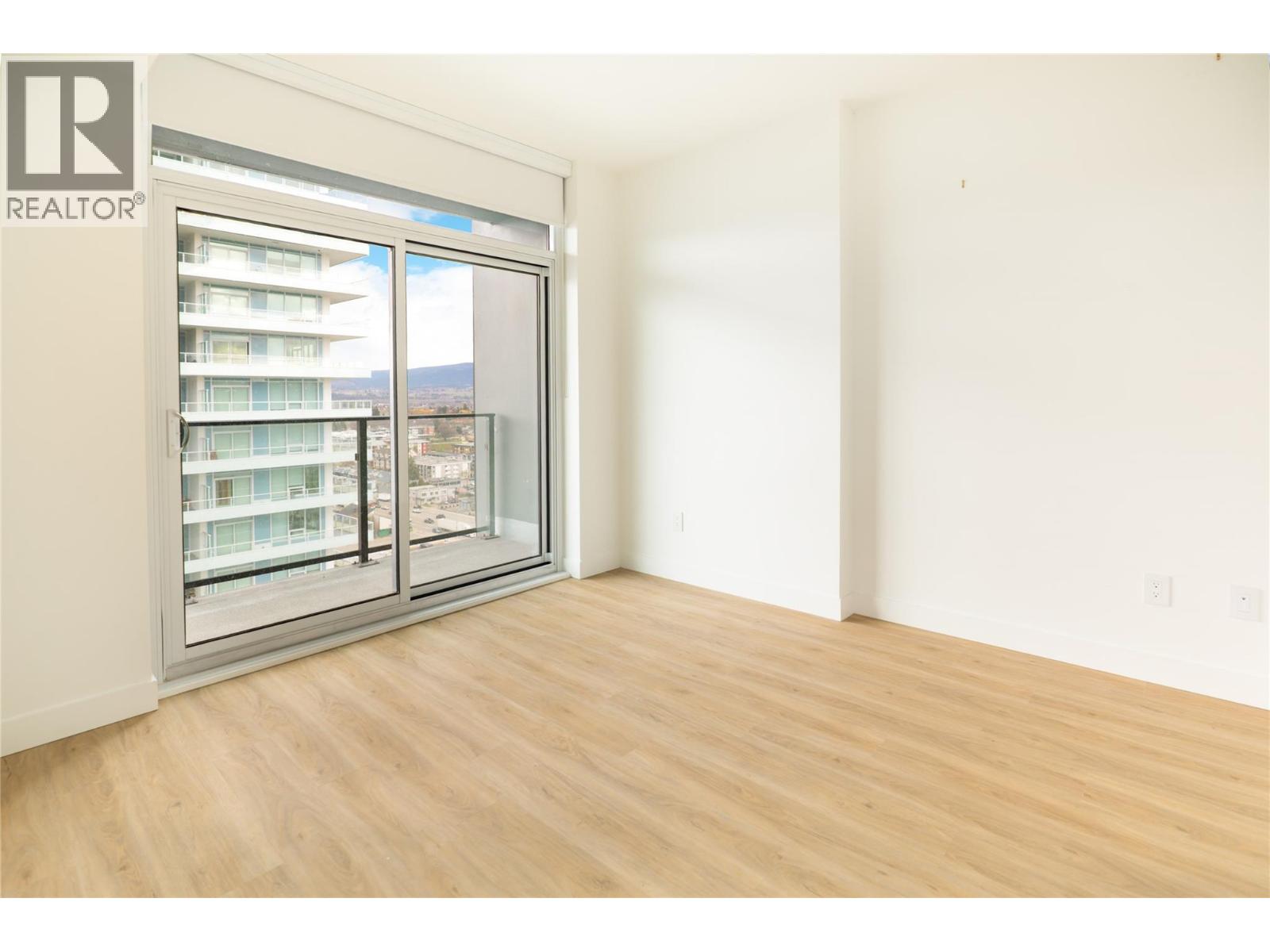 #1602 238 Leon Avenue - 25