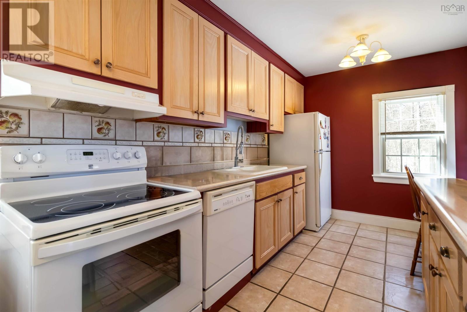 Property 14 of 34 of 36 Shore Drive