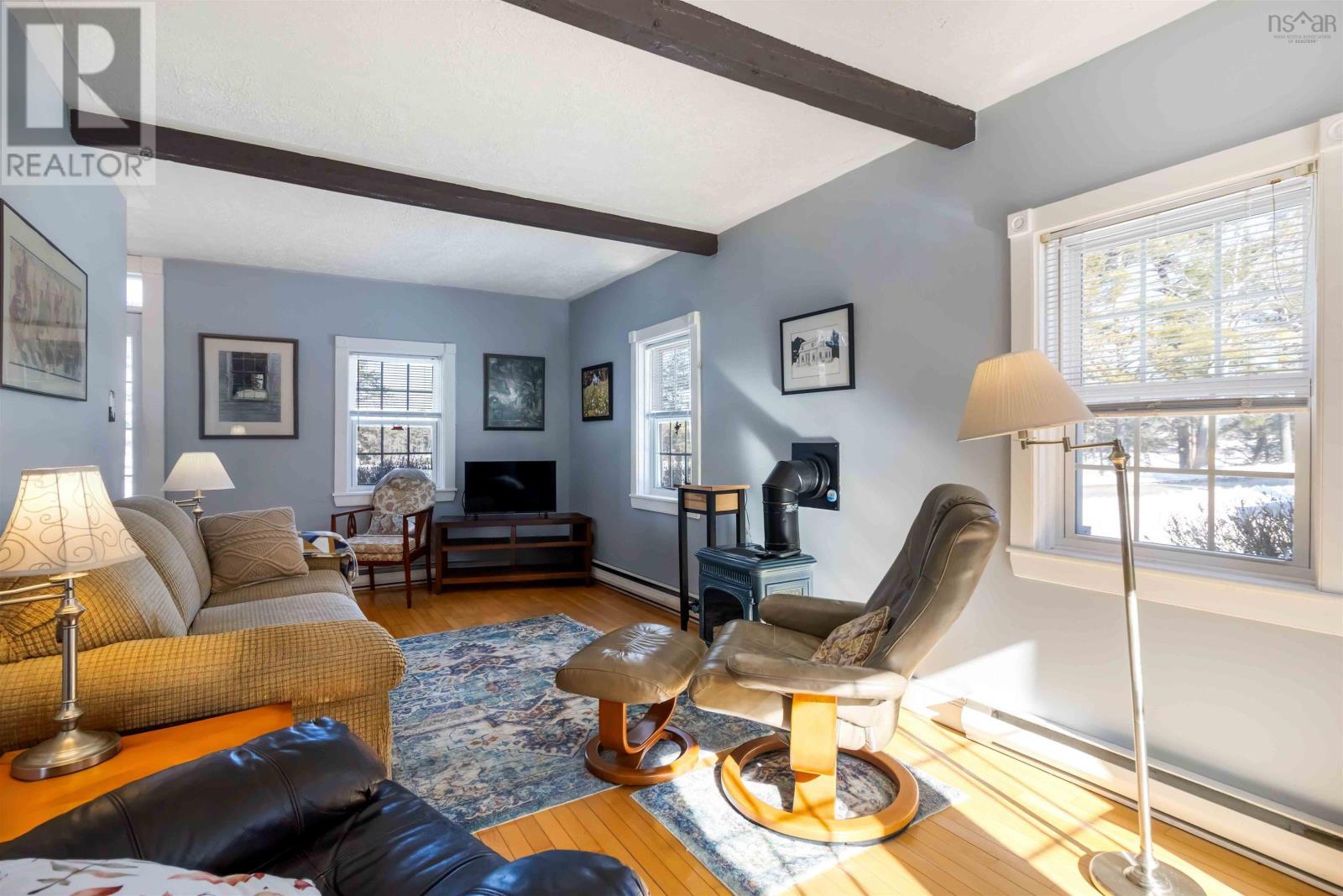 Property 16 of 34 of 36 Shore Drive