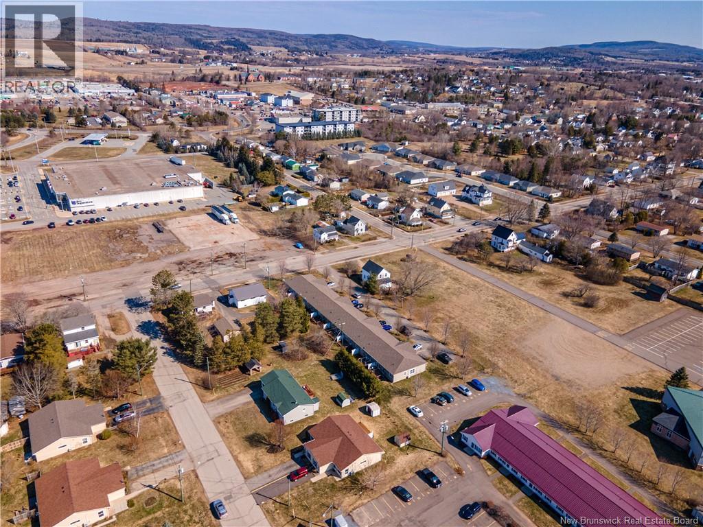 16 IMPERIAL DRIVE - 31