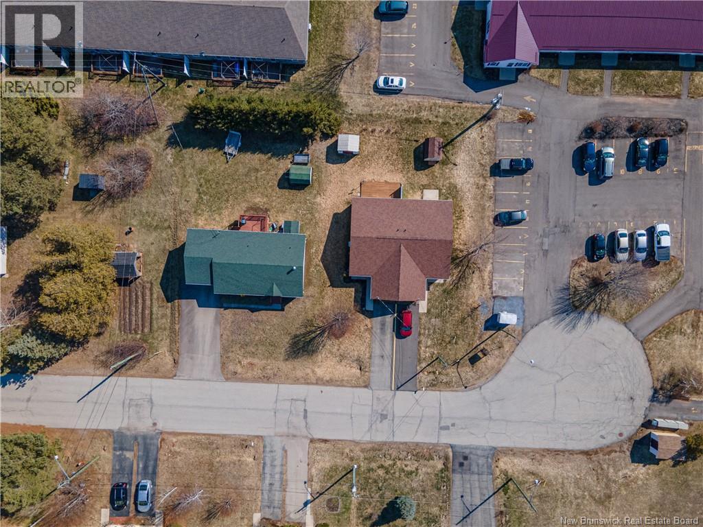 16 IMPERIAL DRIVE - 30