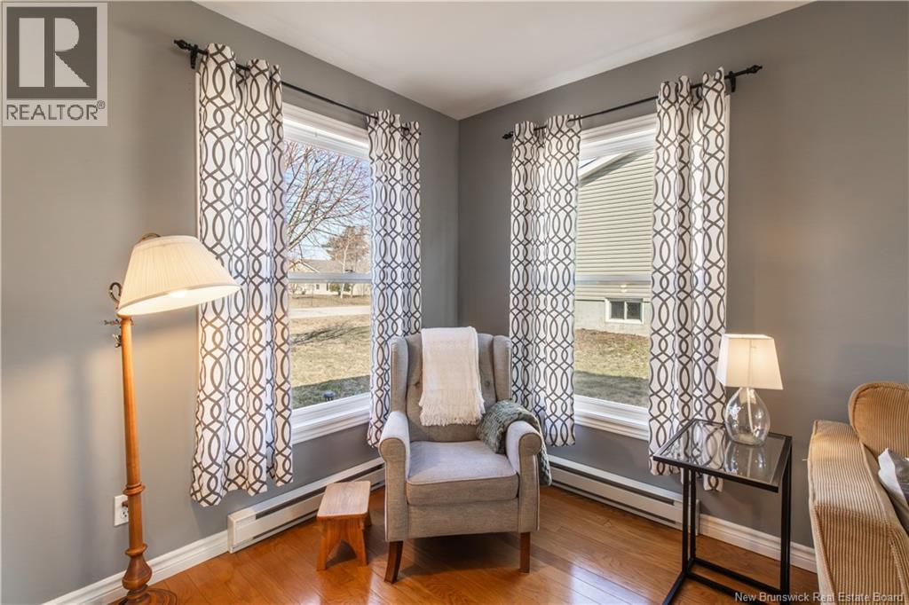 16 IMPERIAL DRIVE - 15