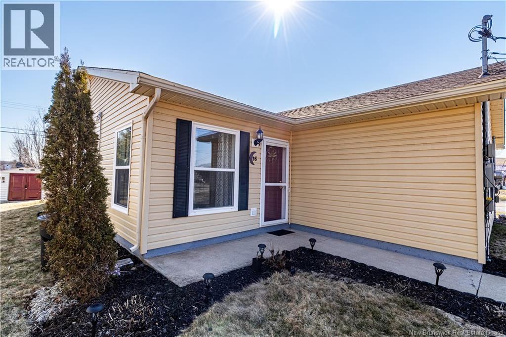 16 IMPERIAL DRIVE - 28
