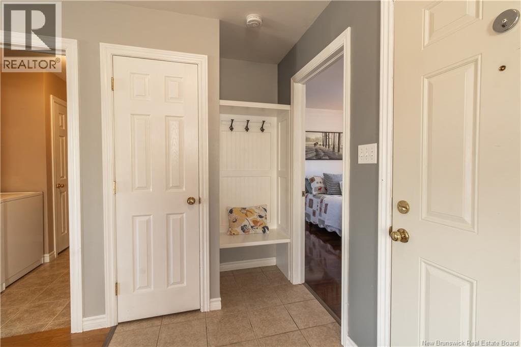 16 IMPERIAL DRIVE - 23