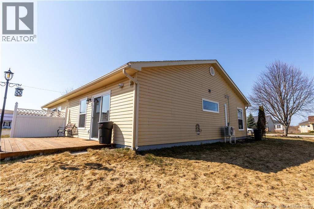 16 IMPERIAL DRIVE - 25